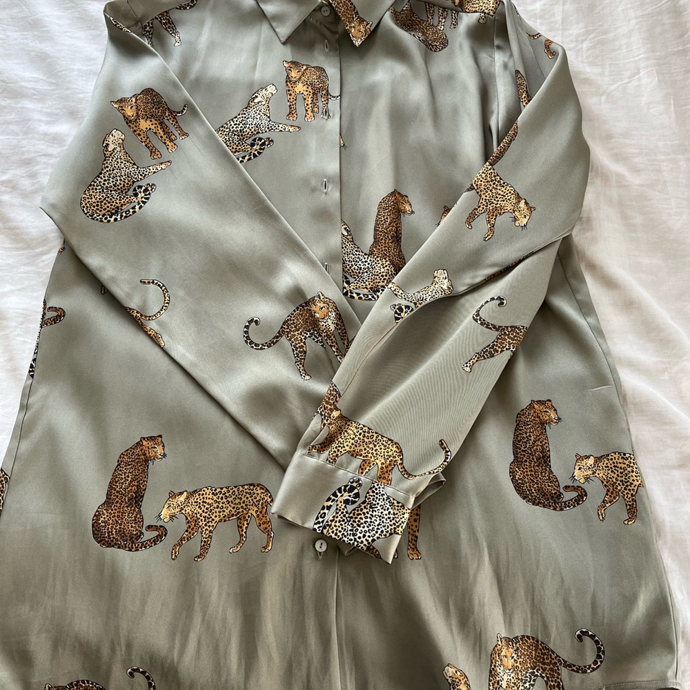 Zara women’s olive Shirt with Leopard Print